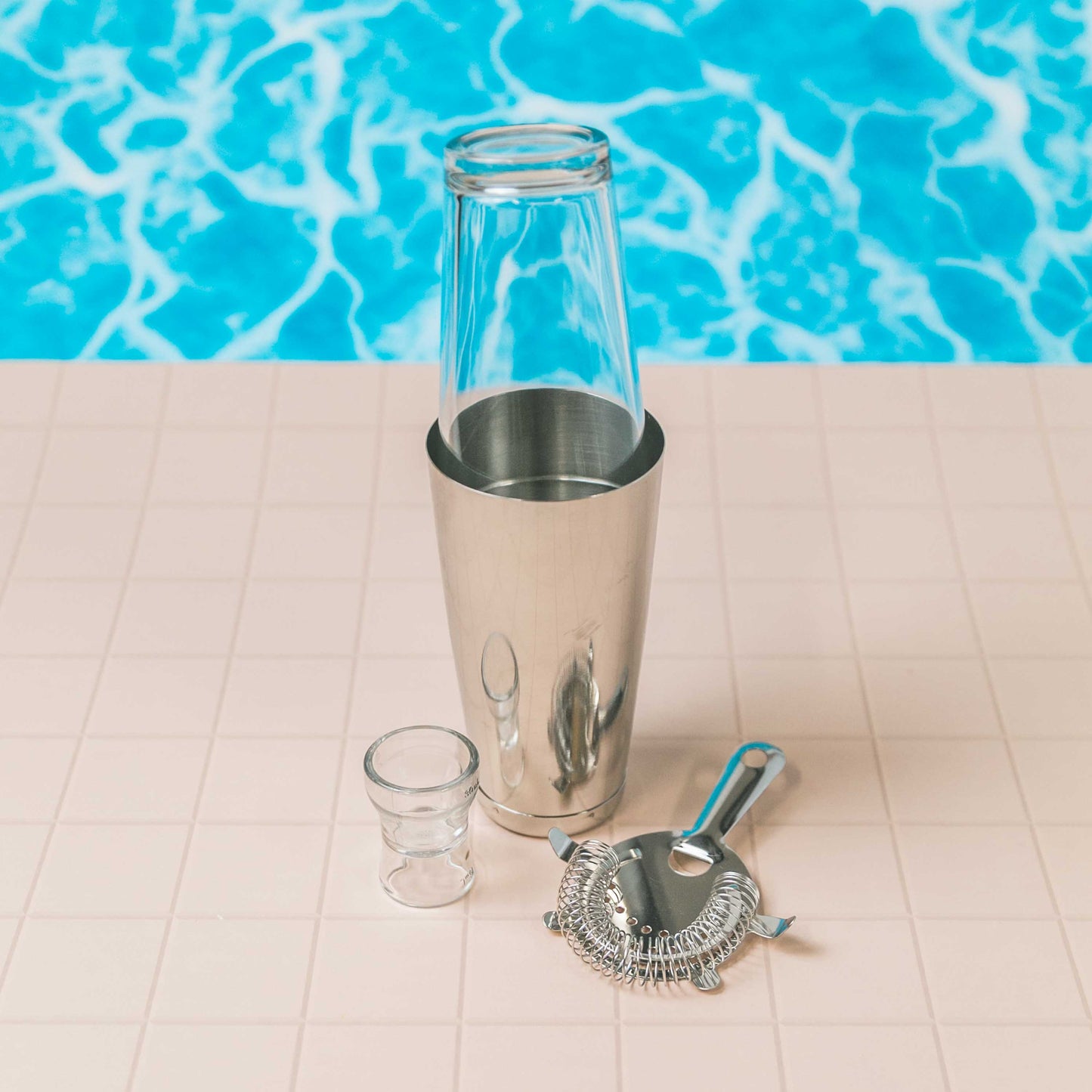 MR CONSISTENT - BAR TENDERS ESSENTIALS KIT - SHAKER & STRAINER