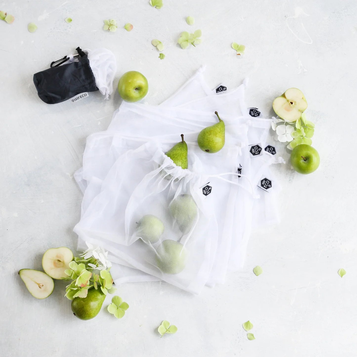 EVER ECO - REUSABLE FRUIT AND VEGE BAGS + STORAGE POUCH - 8 PACK