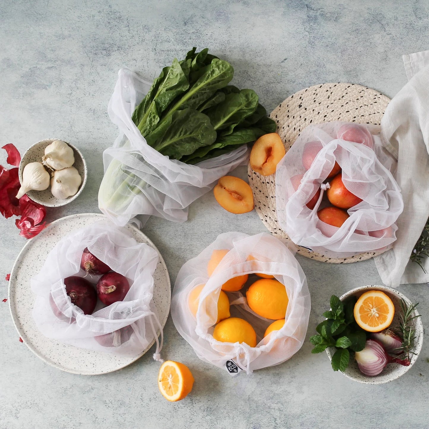 EVER ECO - REUSABLE FRUIT AND VEGE BAGS + STORAGE POUCH - 8 PACK